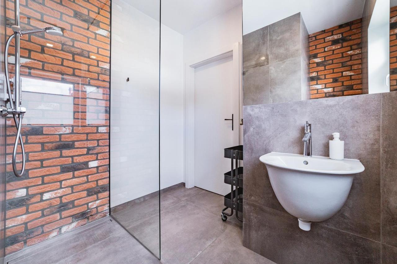 Odra View Apartments Breslavia Esterno foto